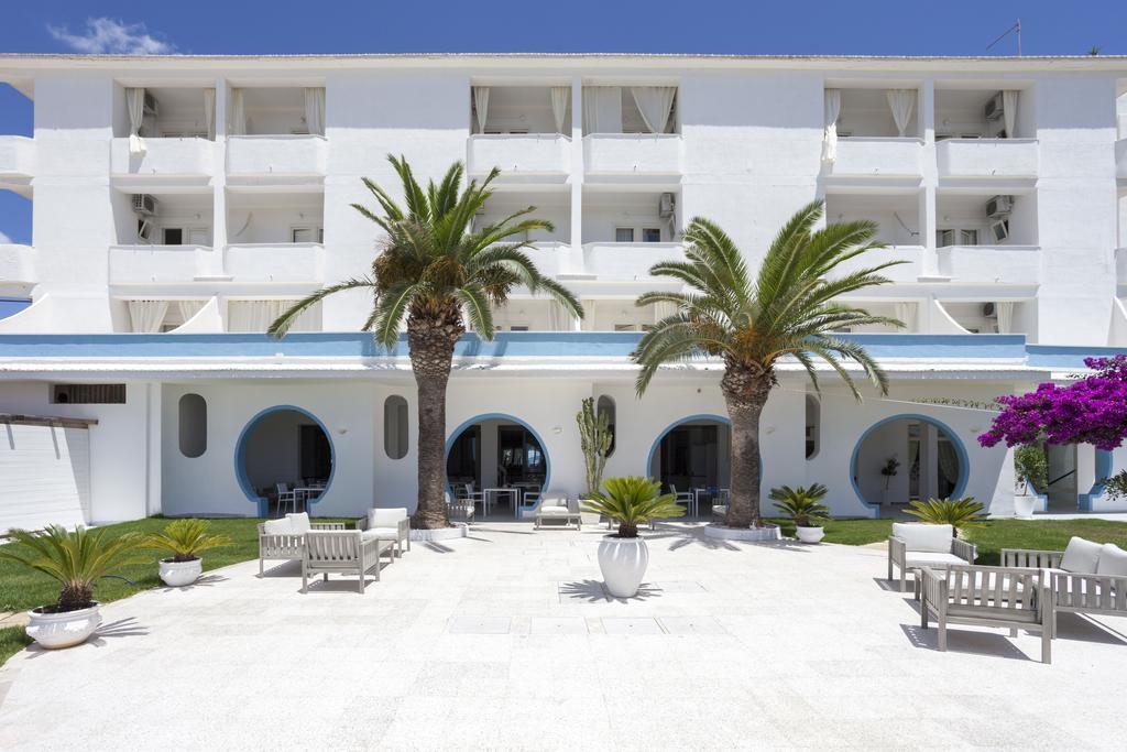Sud Beach Hotel Fronte Mare By Ria Hotels Marina Di Pulsano Exterior foto