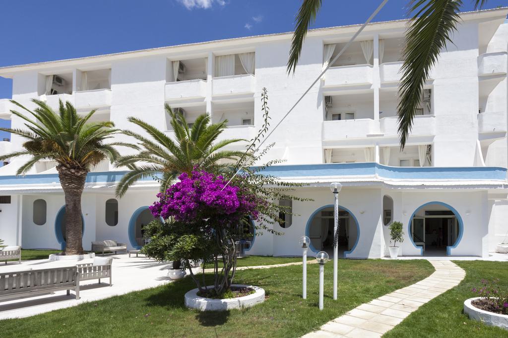 Sud Beach Hotel Fronte Mare By Ria Hotels Marina Di Pulsano Exterior foto